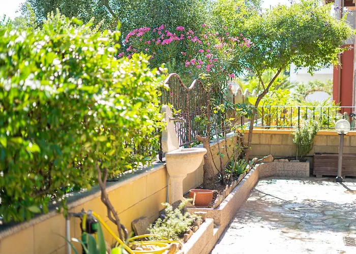 Casa Delle Sorgenti 2 Дом отдыха *